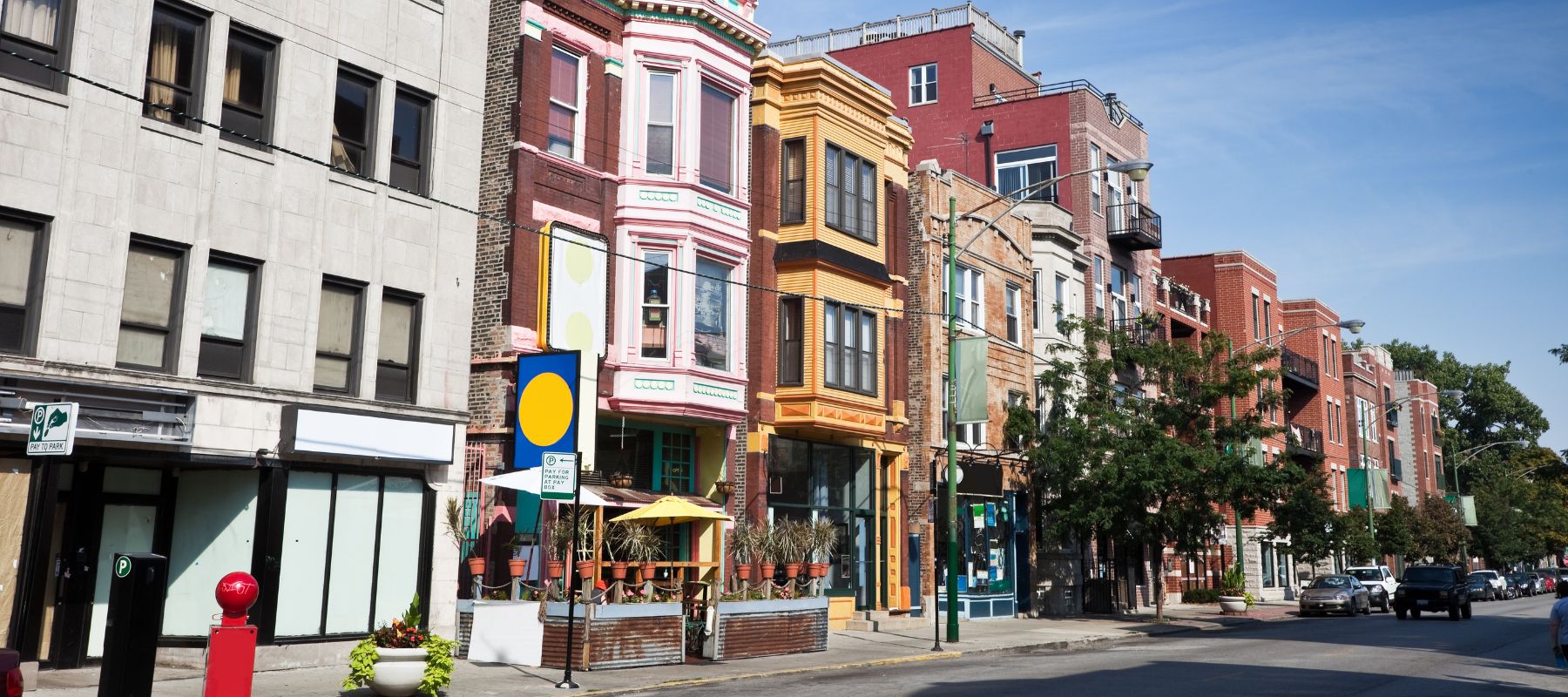 chicago neighborhood shopping street